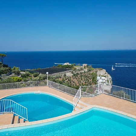 Villaggio Villa Lubrense マッサ・ルブレンセ エクステリア 写真