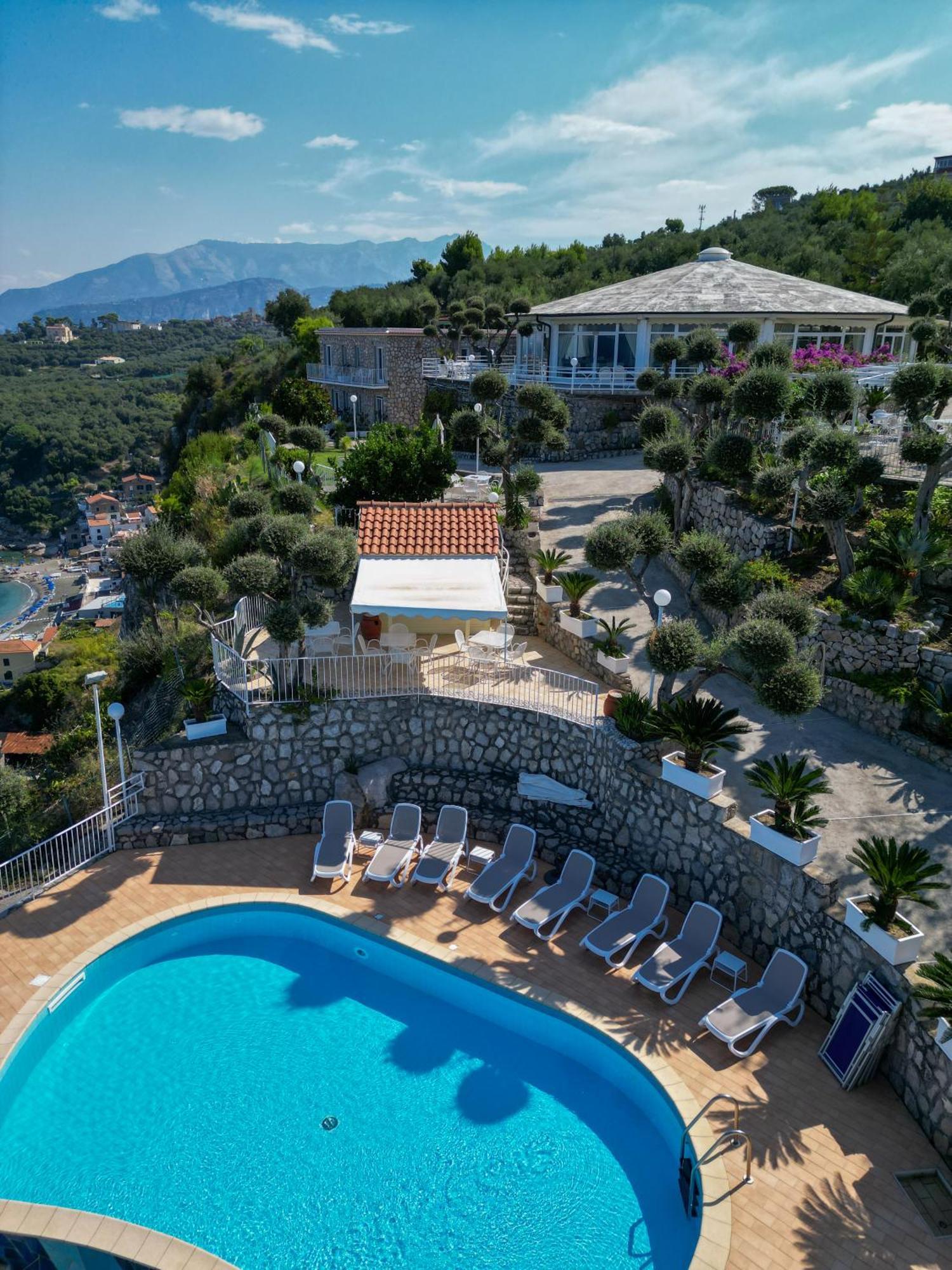 Villaggio Villa Lubrense マッサ・ルブレンセ エクステリア 写真