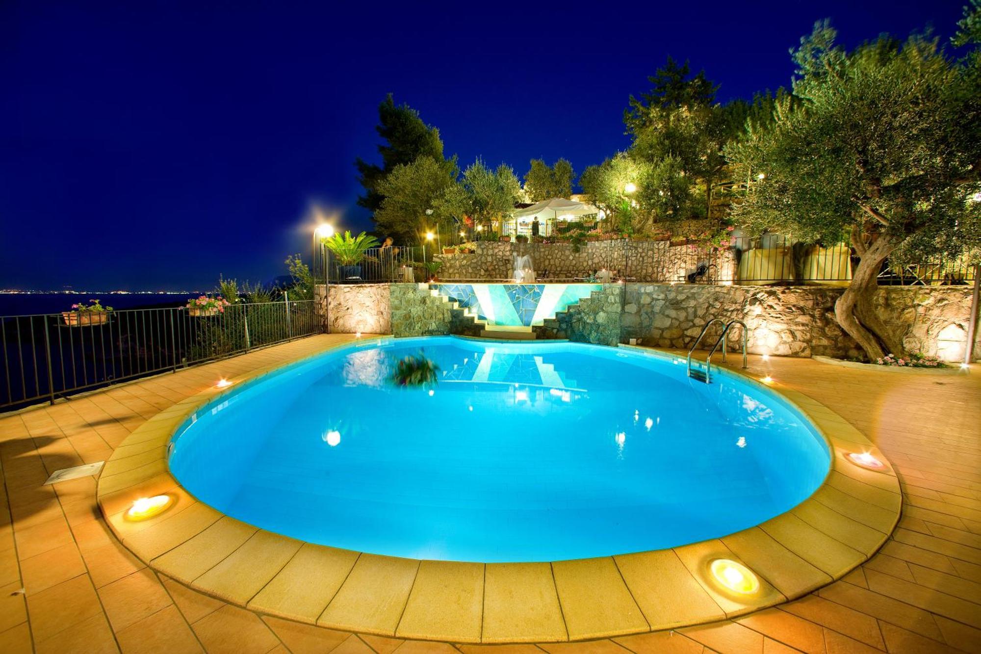 Villaggio Villa Lubrense マッサ・ルブレンセ エクステリア 写真