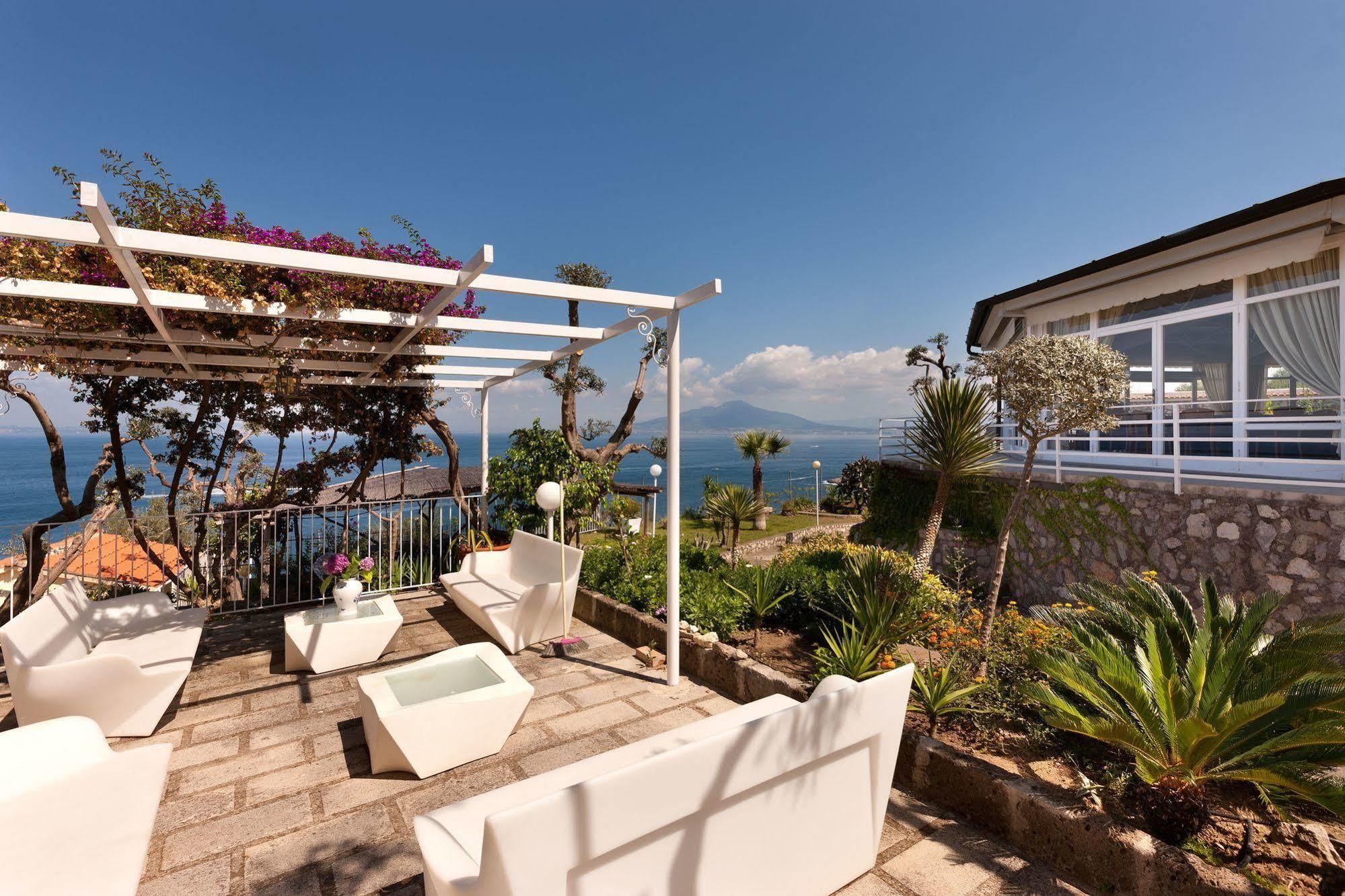 Villaggio Villa Lubrense マッサ・ルブレンセ エクステリア 写真