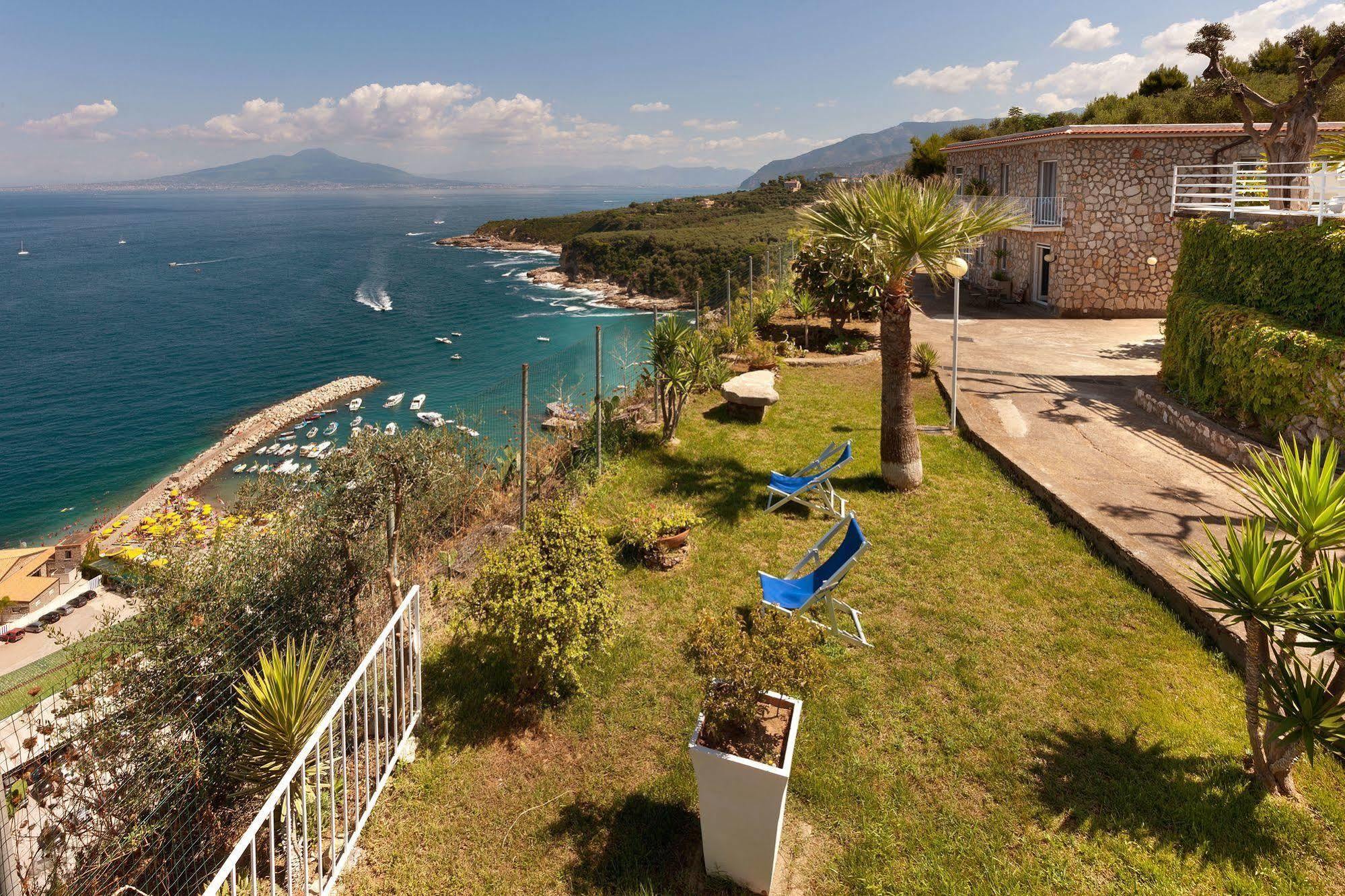Villaggio Villa Lubrense マッサ・ルブレンセ エクステリア 写真