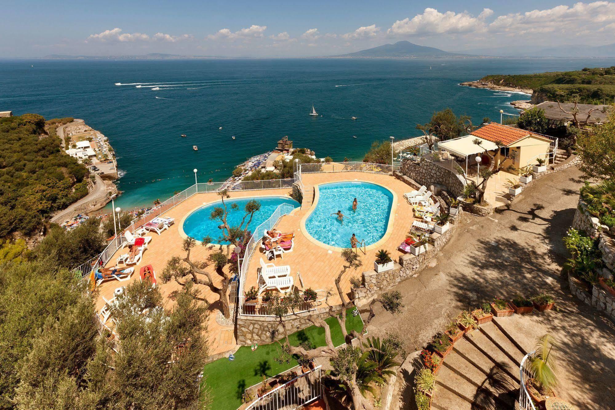 Villaggio Villa Lubrense マッサ・ルブレンセ エクステリア 写真